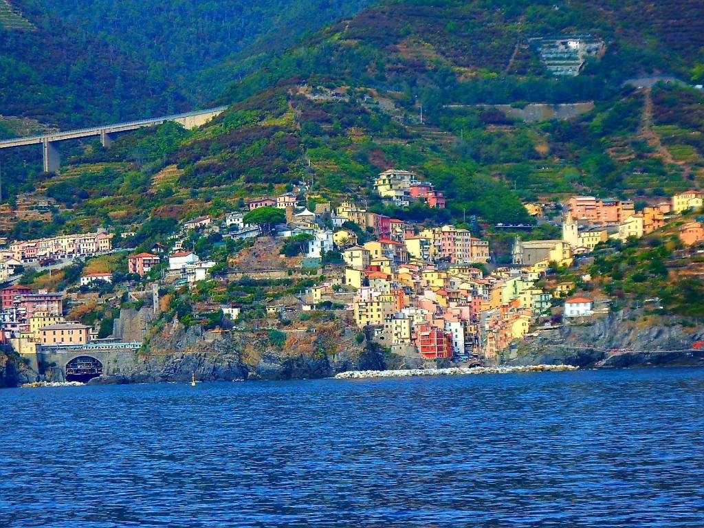Cinque Terre – so&nbsp;farbenfroh